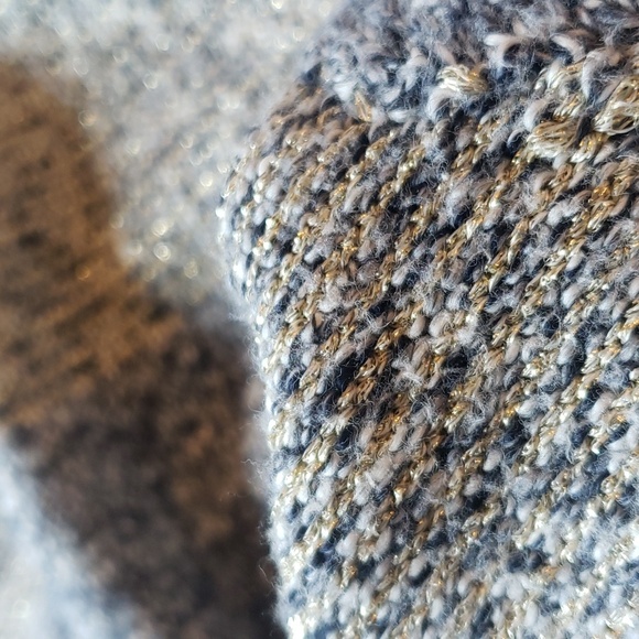 Tommy Hilfiger Oversized Turtleneck Sweater | Navy, Cream & Metalic Gold | XS - Picture 6 of 6